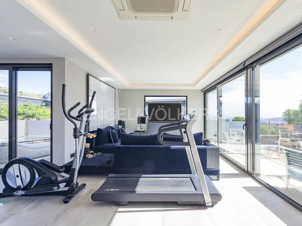 Sala de estar de Casa o chalet en venta en Barcelona con Aire acondicionado, Calefacción y Jardín privado
