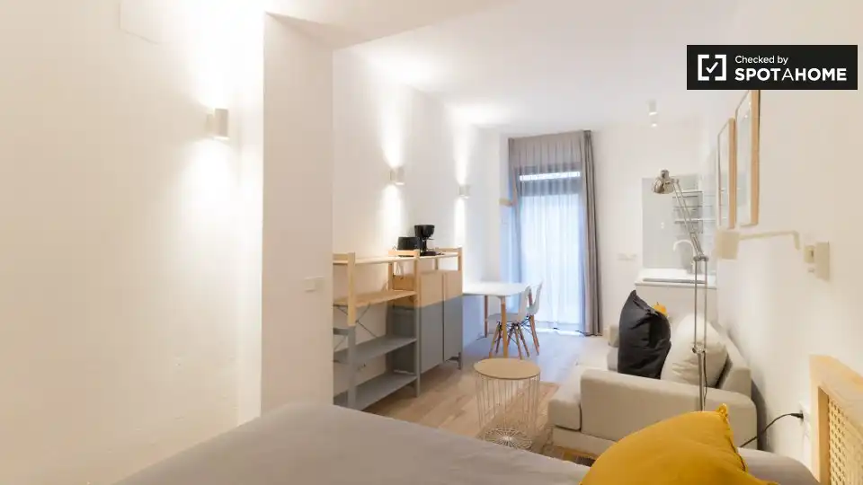Flat with terrace to rent in Gràcia, imagen 7