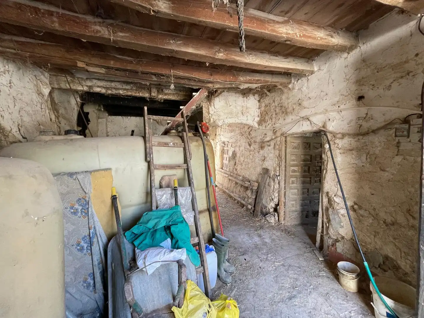 Casa rústica amb jardí en venda a Calle Caridad, imagen 3