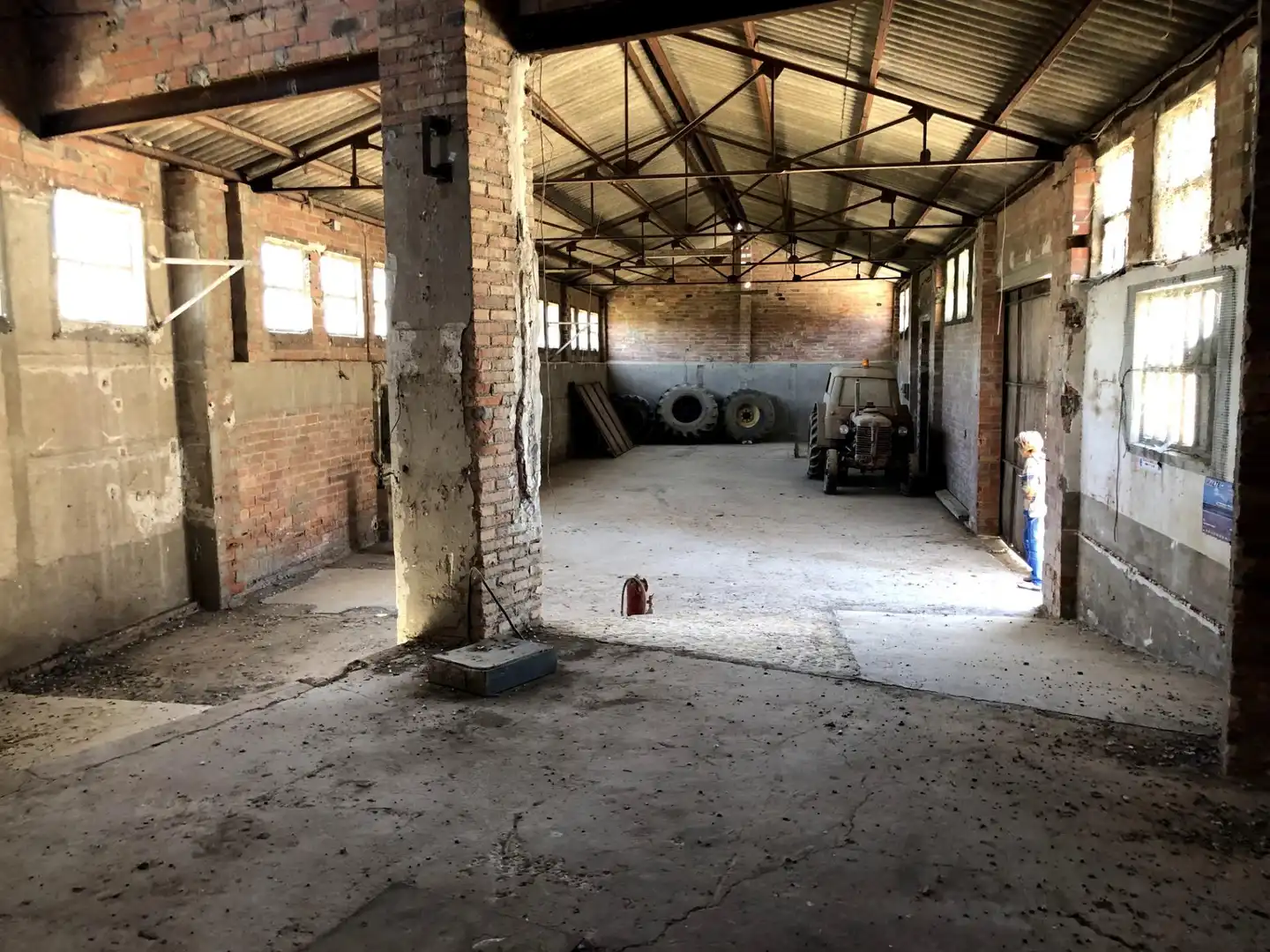 Nave industrial de alquiler en Bellvís