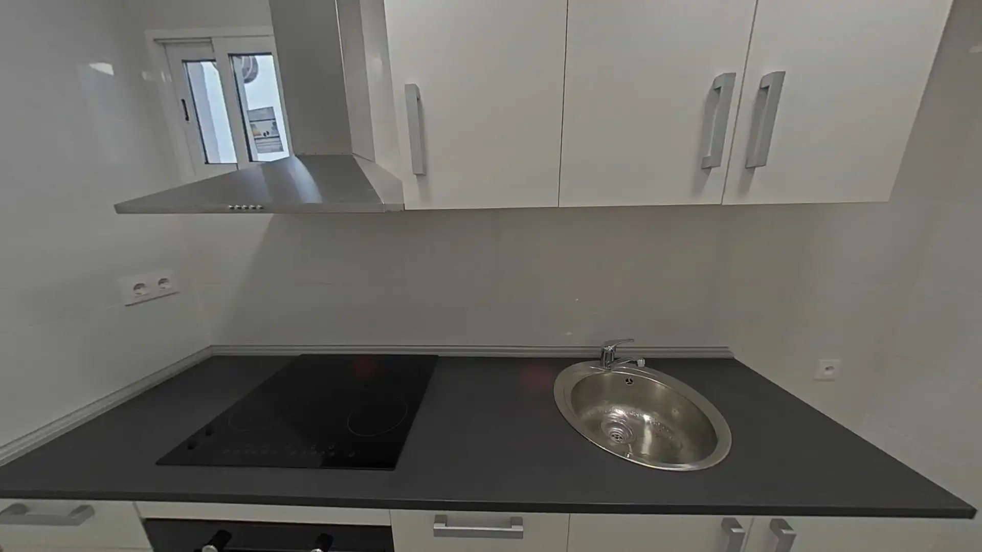 Cocina de Piso en venta en L'Hospitalet de Llobregat con Parquet