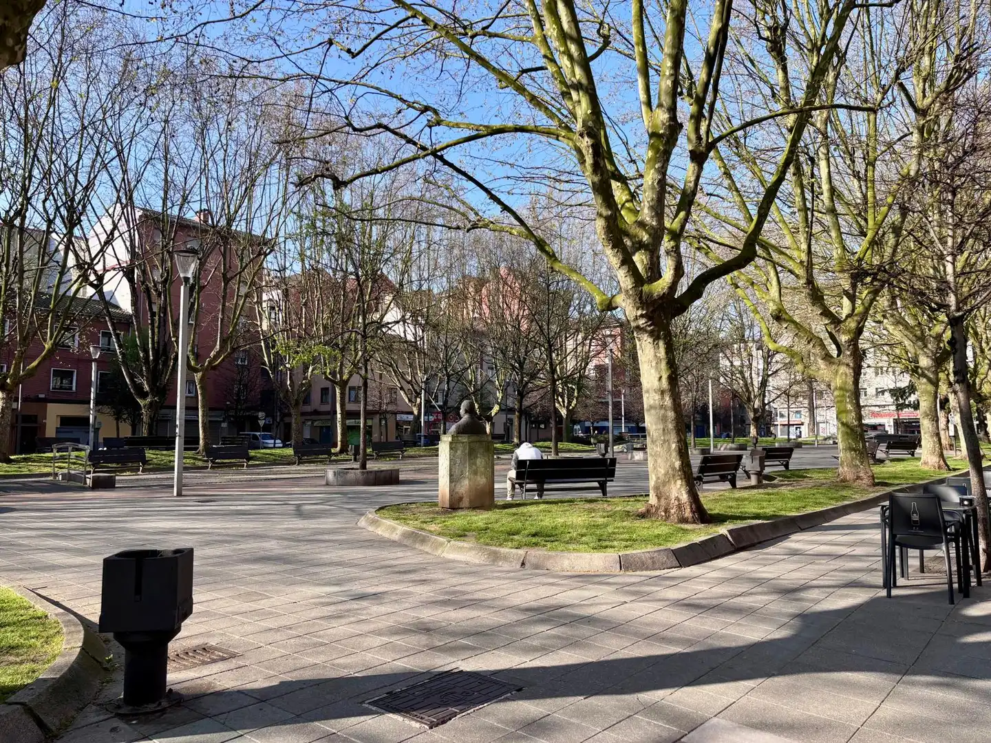 Vista exterior de Piso en venta en Gijón  con Calefacción, Parquet y Amueblado