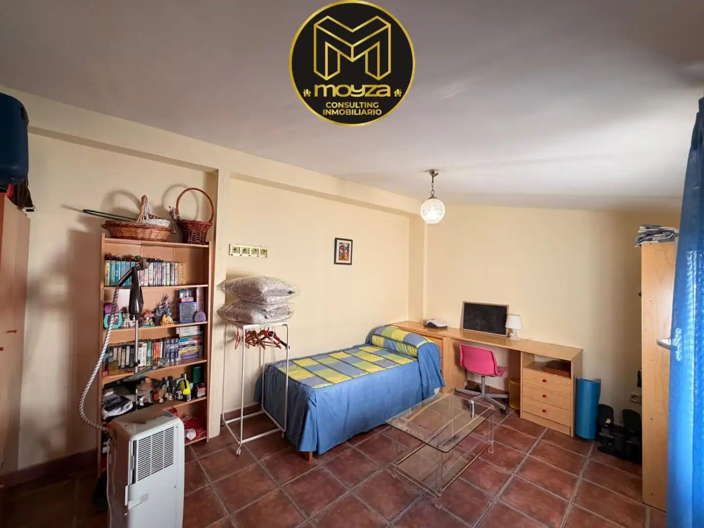 Dormitori de Casa o xalet en venda en Jaén amb Aire condicionat, Calefacció i Terrassa