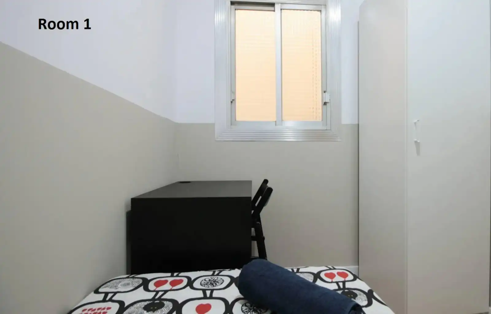 Bedroom of Flat for share in Ciutat Vella