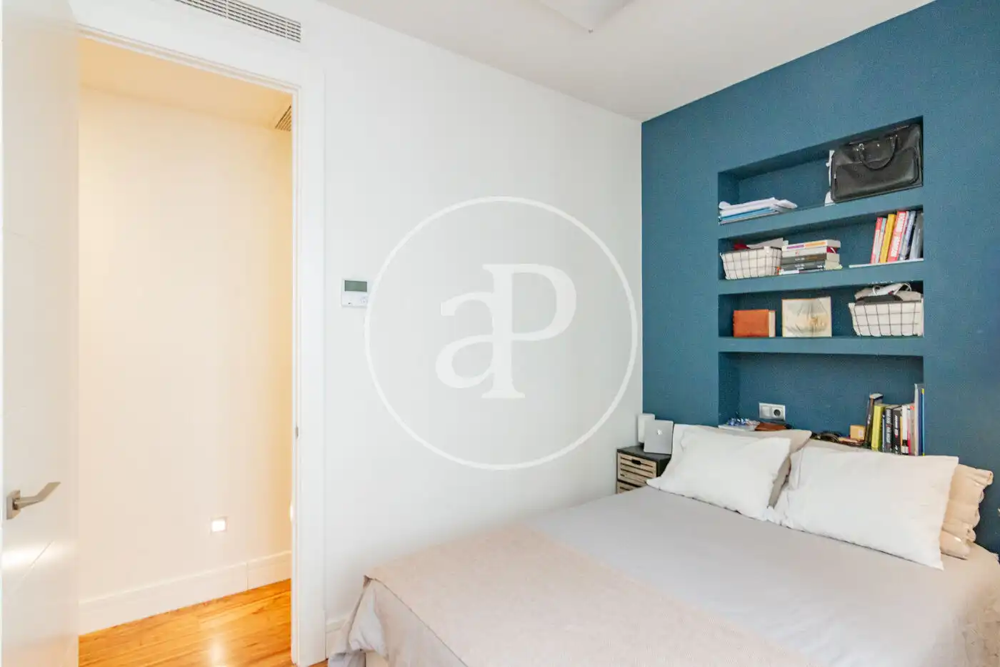 Schlafzimmer von Wohnung zum Verkauf in Madrid mit Klimaanlage, Heizung und Balkon