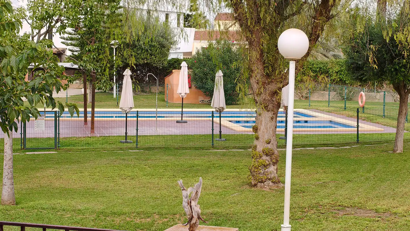 Swimming pool of Detached homes for sale in Pedanías Oeste