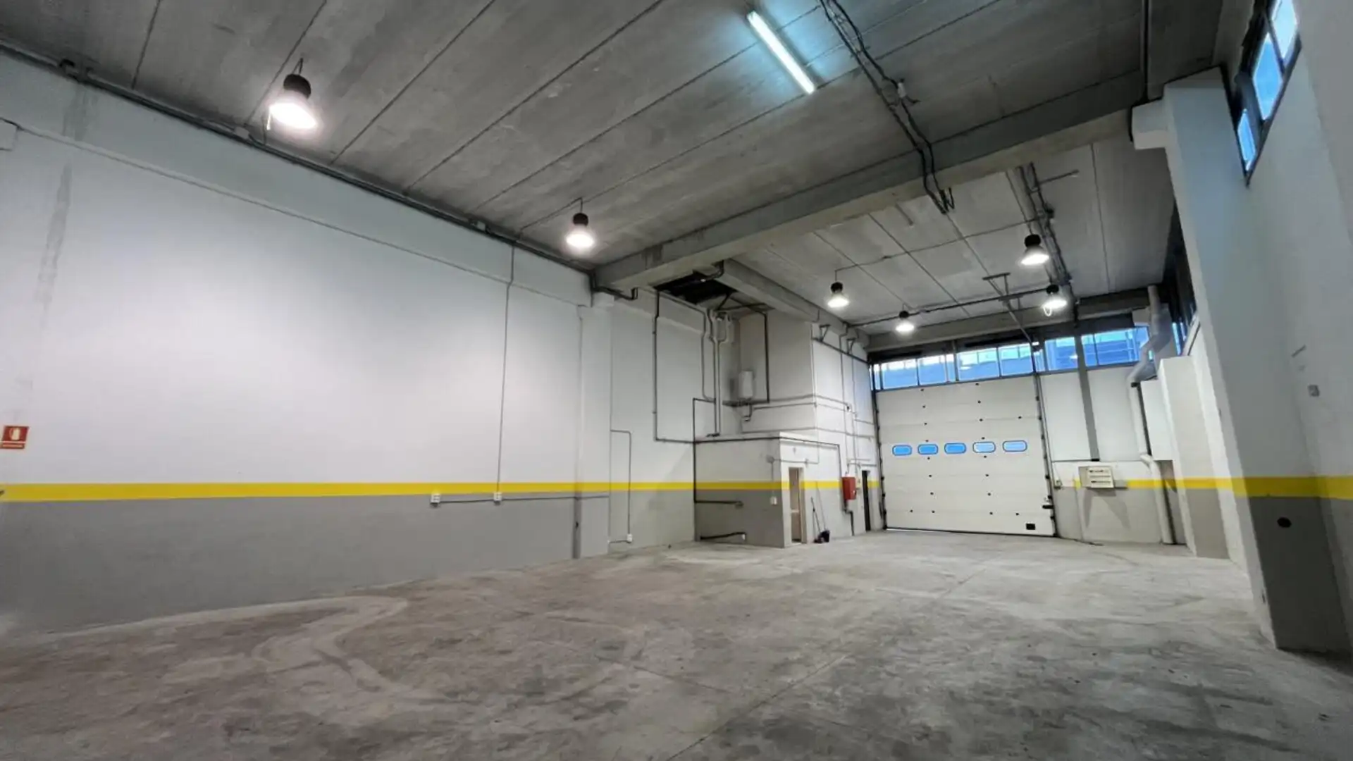 Nave industrial de alquiler en Badalona con Calefacción