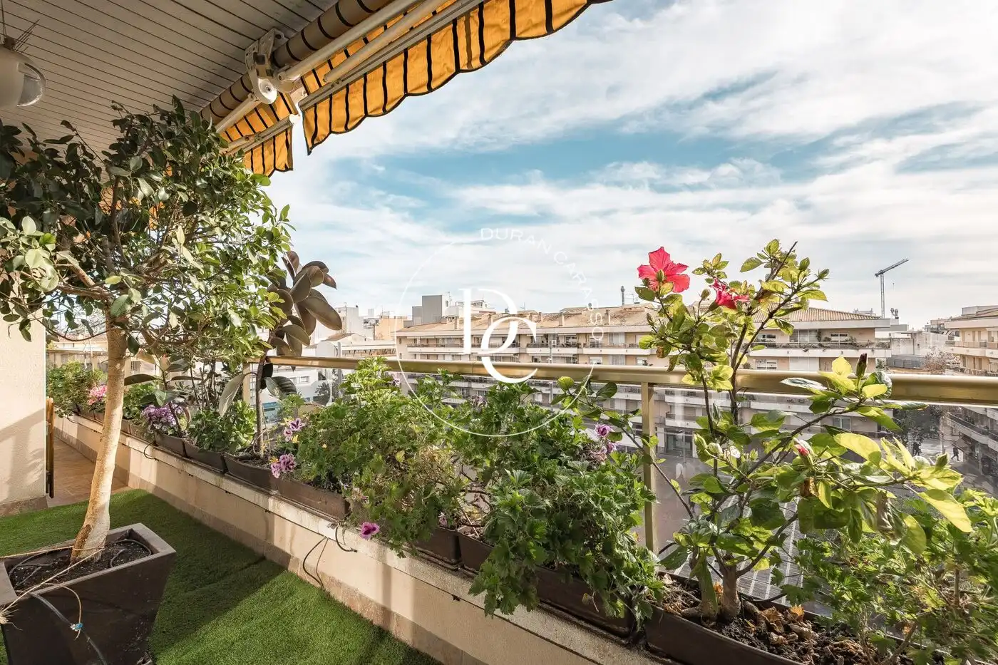 Terraza de Ático en venta en Vilanova i la Geltrú con Aire acondicionado, Calefacción y Trastero