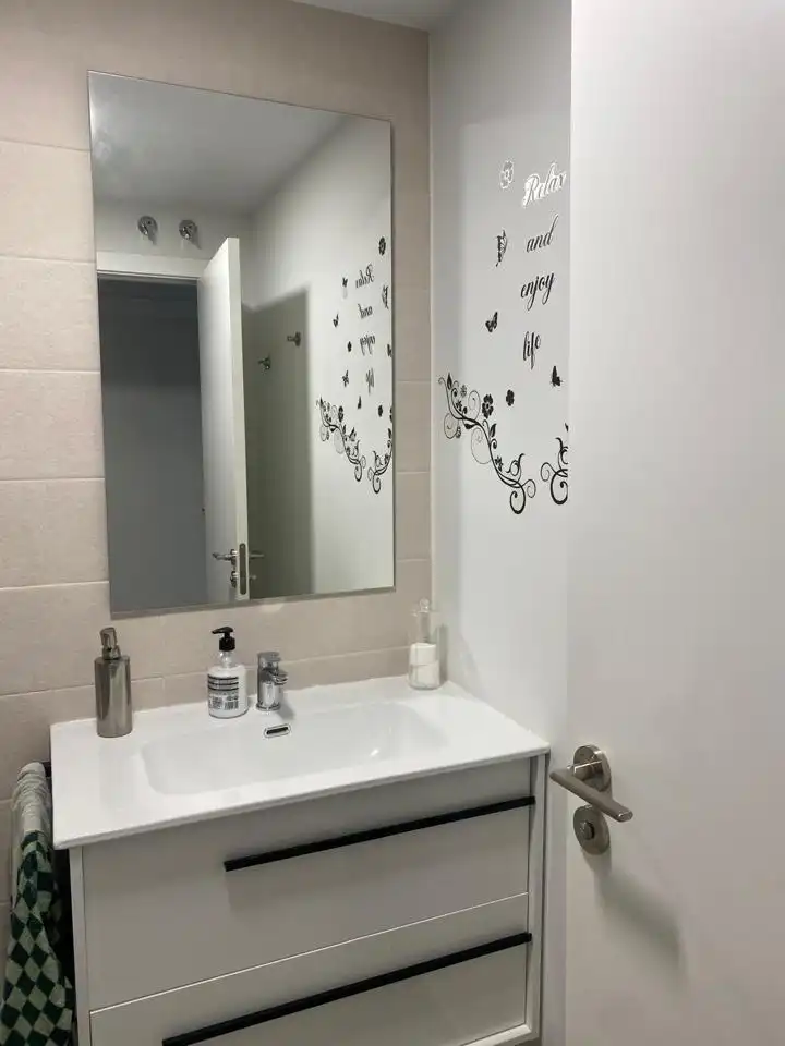 Bathroom of Flat for share in Dos Hermanas