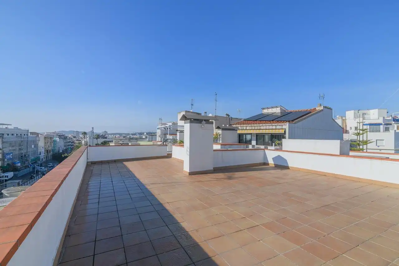 Terraza de Ático en venta en Sitges con Calefacción, Terraza y Balcón