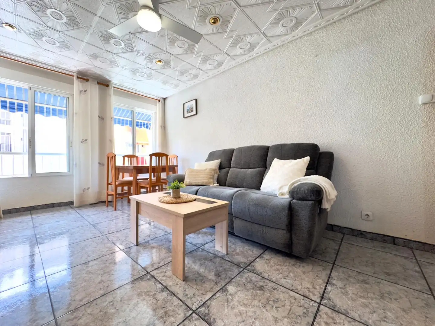 Sala d'estar de Pis en venda en Elche / Elx amb Traster i Moblat