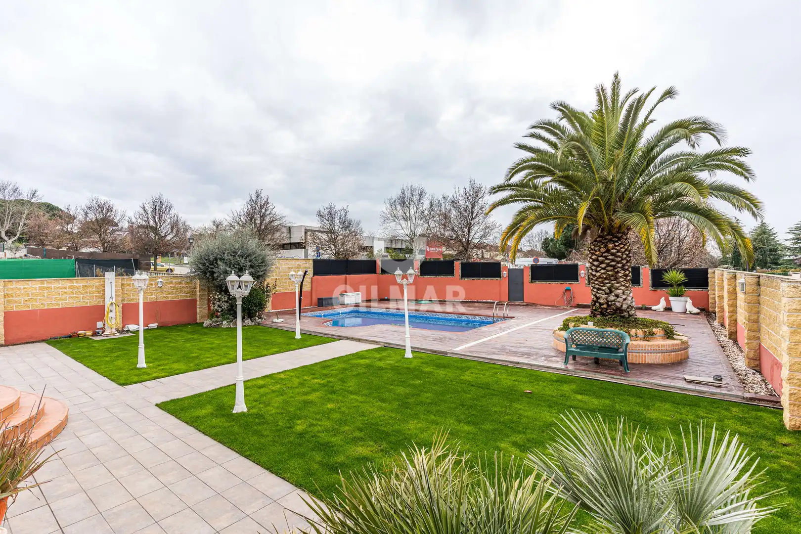 Piscina de Casa o xalet en venda en Arroyomolinos (Madrid) amb Calefacció, Jardí privat i Piscina