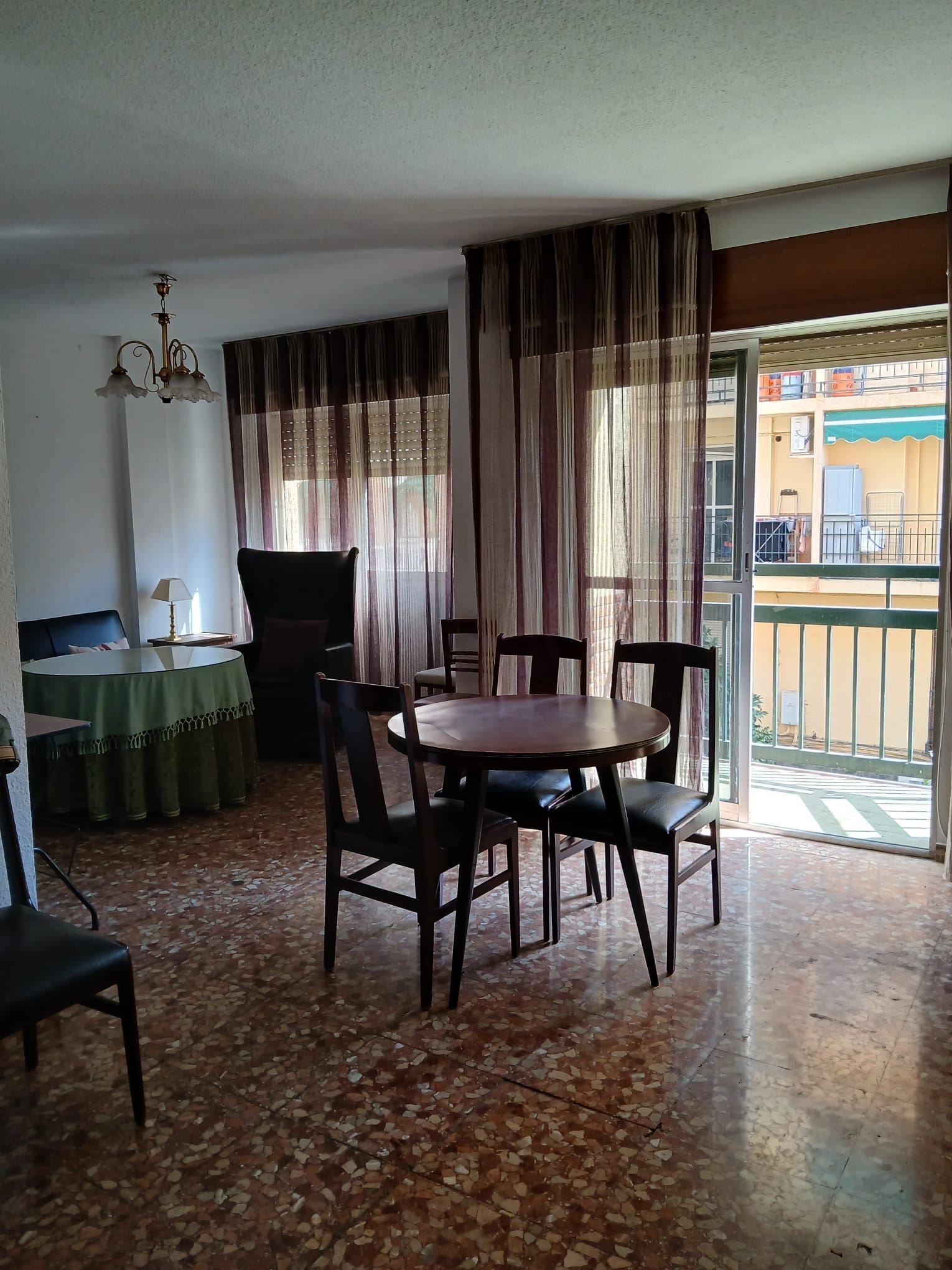 Flat to rent in Ciudad Jardín - Zoco, Poniente-Sur