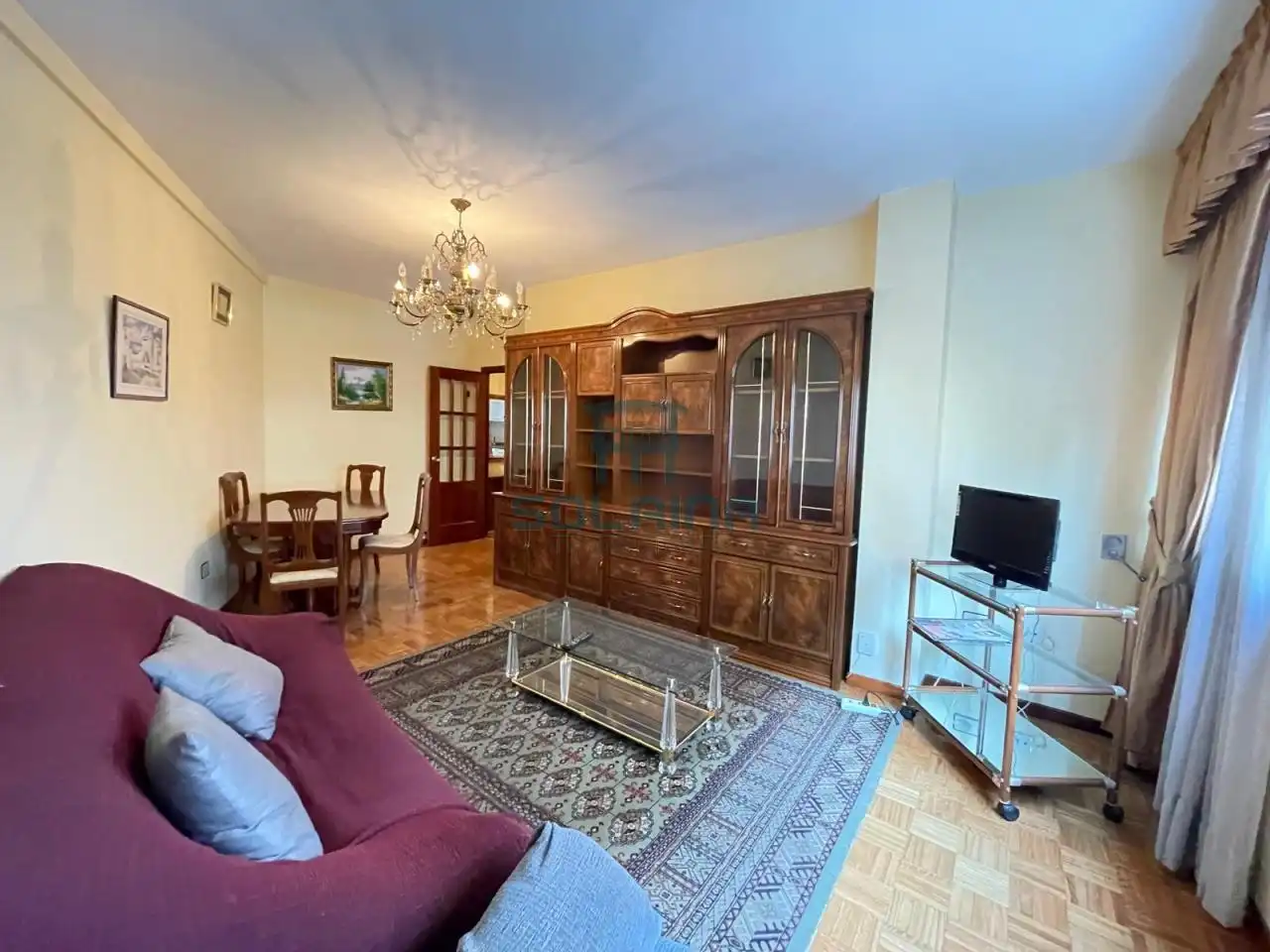 Sala d'estar de Pis en venda en Ourense Capital  amb Calefacció, Parquet i Traster