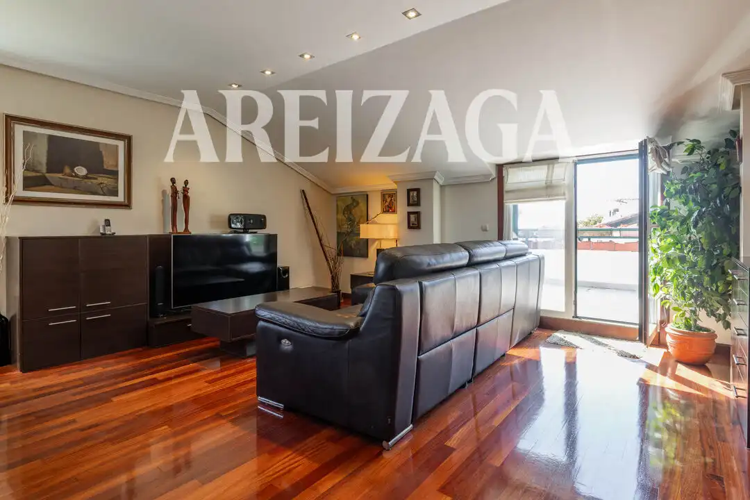 Piso con terraza en venta en Paseo de Ulía, imagen 8