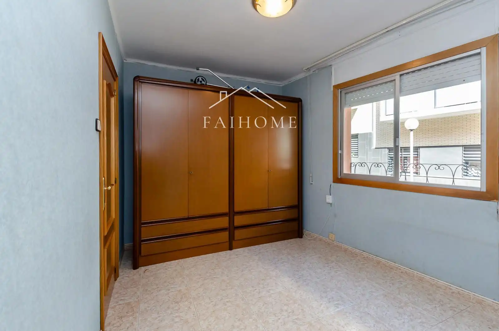 Habitación de Piso en venta en Badalona con Calefacción, Horno y Lavadora