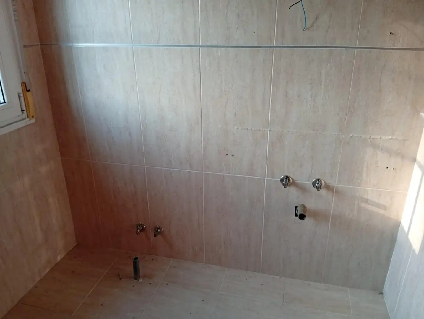Bany de Casa o xalet en venda en Outeiro de Rei amb Jardí privat