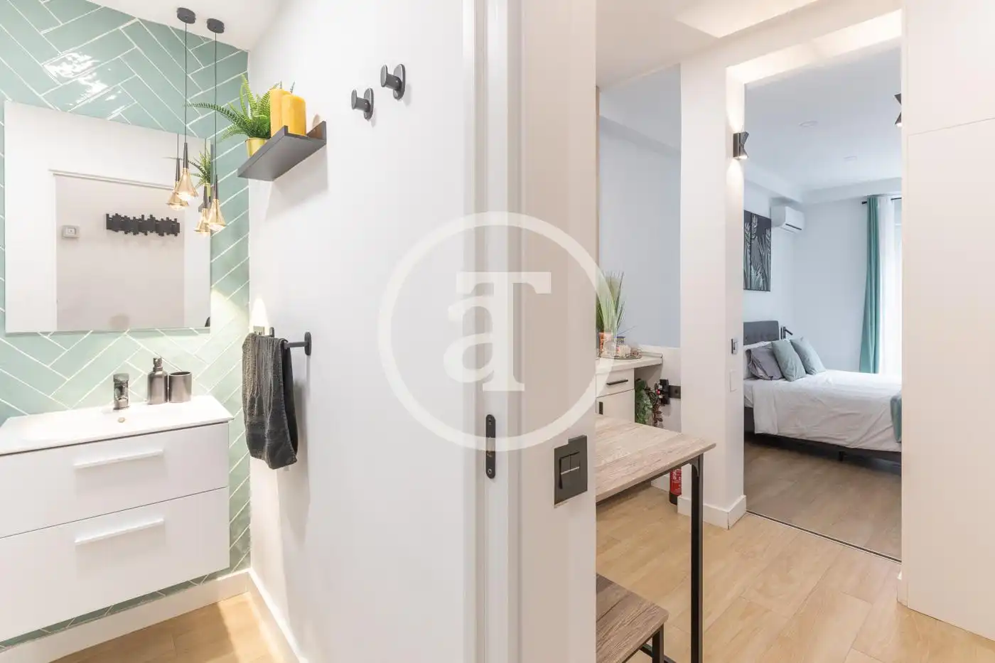 Study for rent in Calle de Barbieri, Justicia - Chueca