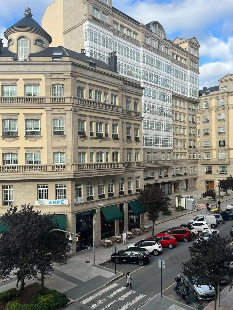 Vista exterior de Pis en venda en A Coruña Capital  amb Calefacció