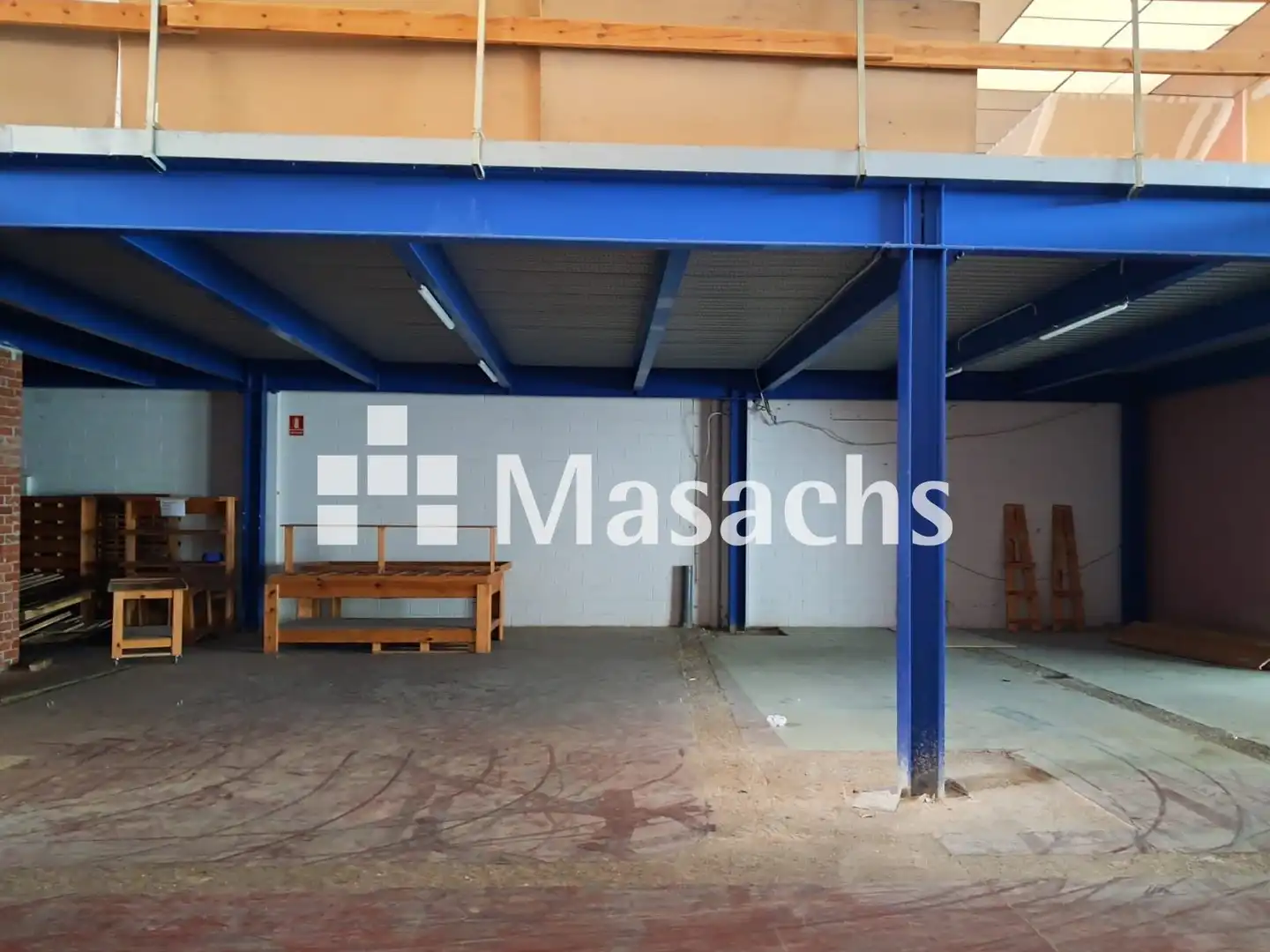 Exterior view of Industrial buildings for rent in Girona