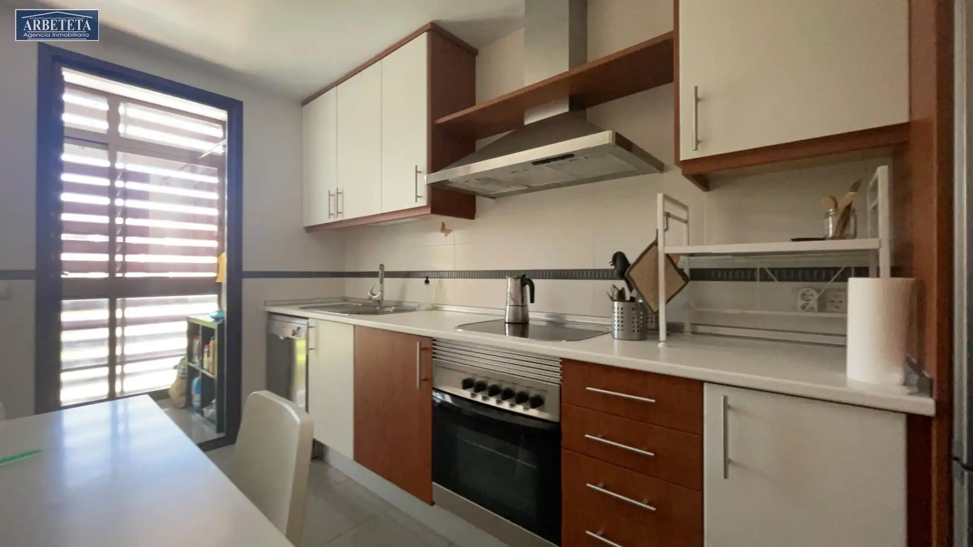 Cocina de Piso en venta en Yebes con Calefacción, Terraza y Trastero