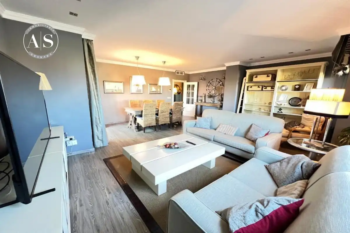 Sala d'estar de Àtic en venda en Motril amb Aire condicionat, Terrassa i Piscina comunitària