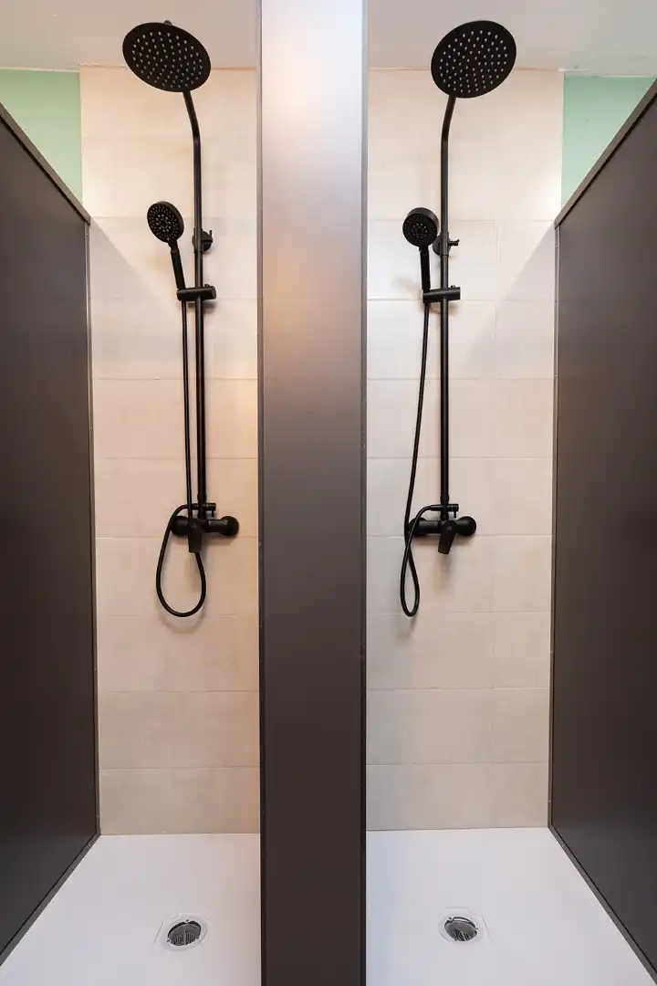 Bathroom of Flat for rent in Zaragoza  with Air Conditioner, Terrace and Furnished