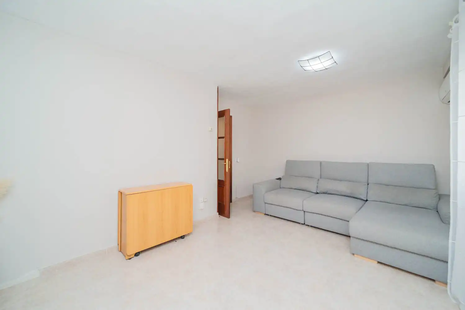 Wohnzimmer von Wohnung zum Verkauf in Sevilla la Nueva mit Klimaanlage, Heizung und Gemeinschaftspool