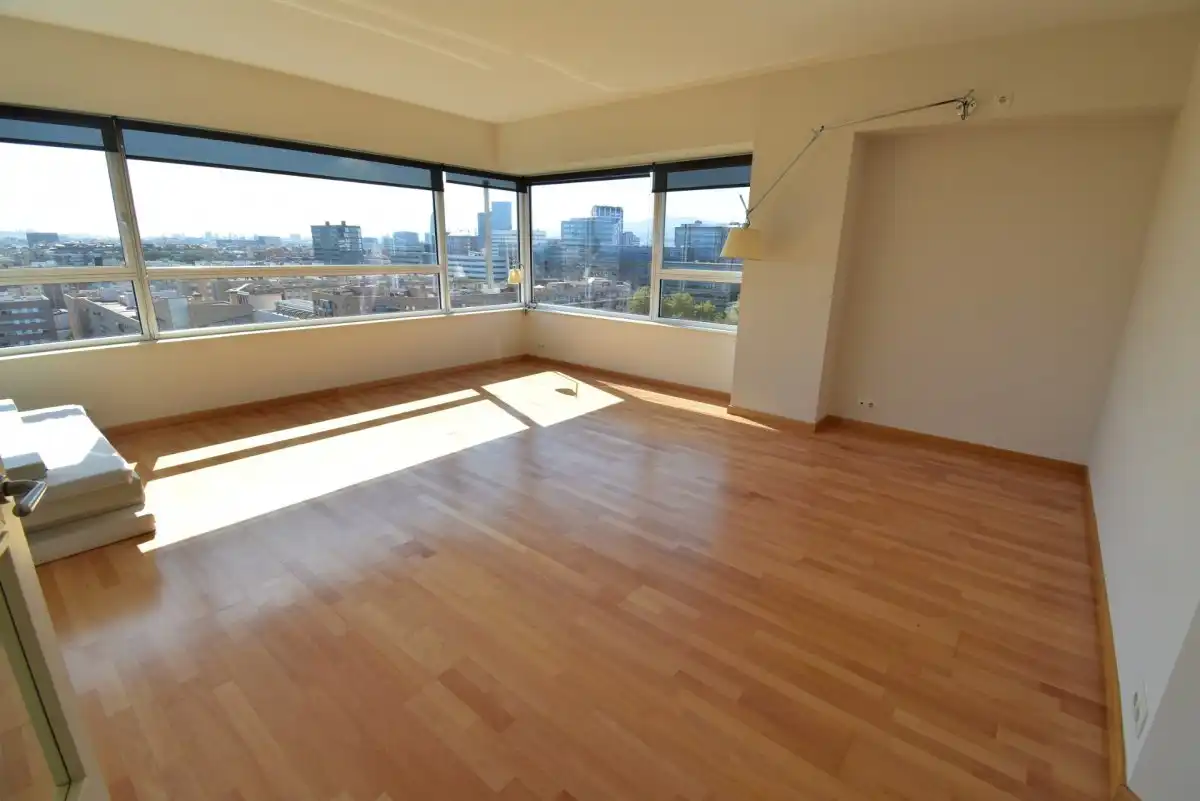Wohnzimmer von Wohnung zur Miete in Barcelona mit Klimaanlage, Heizung und Privatgarten
