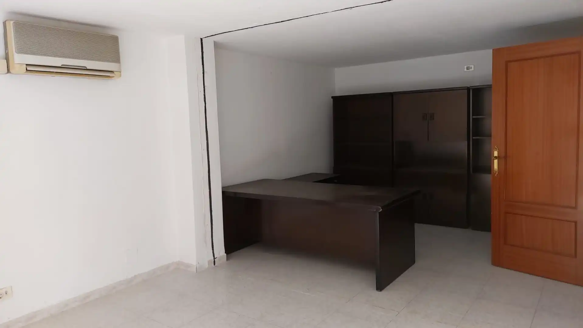 Büro zur Miete in Piscinas