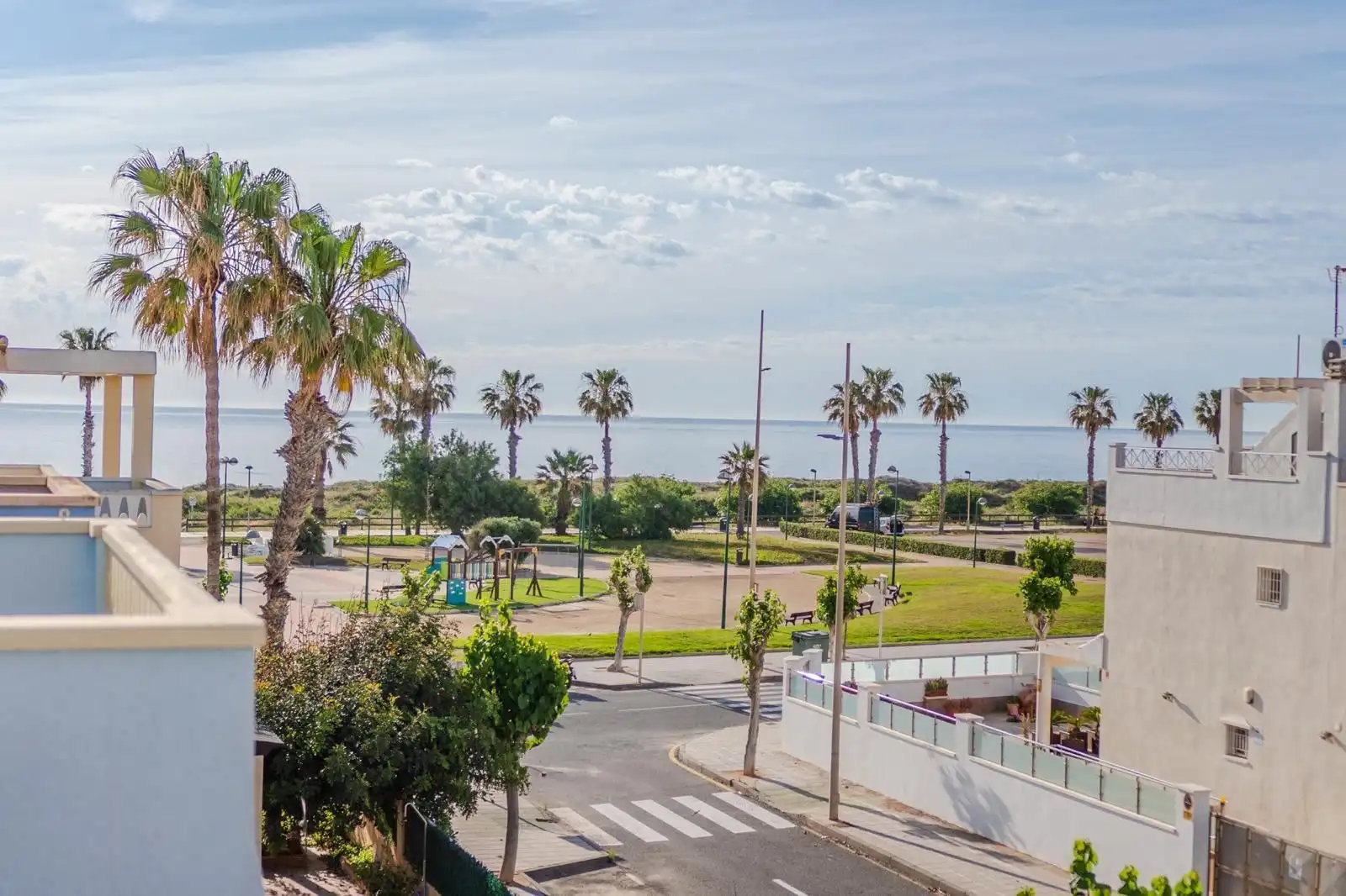 Vista exterior de Apartament de lloguer en Pilar de la Horadada amb Terrassa, Moblat i Forn
