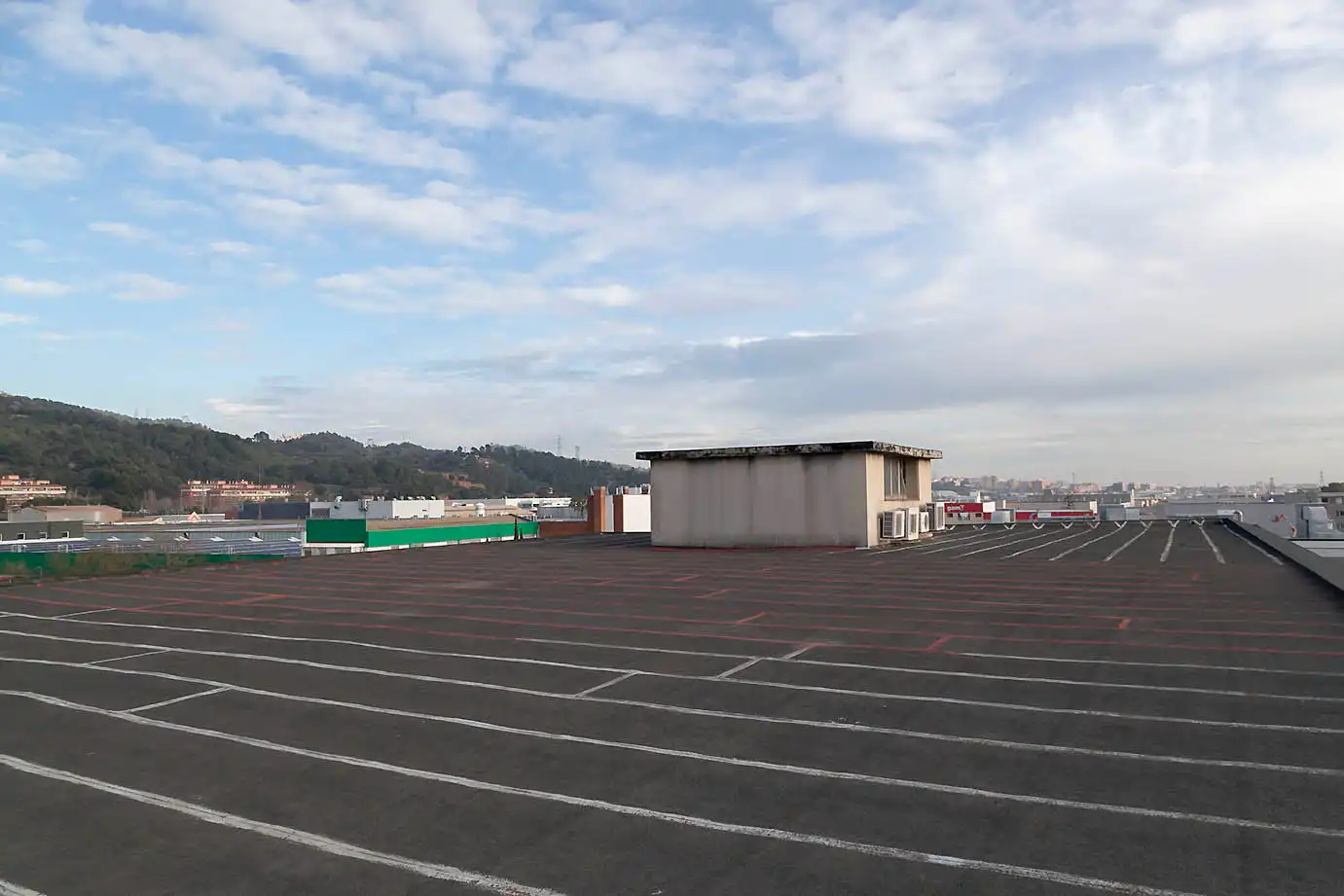 Parking de Nave industrial en venta en Molins de Rei con Alarma