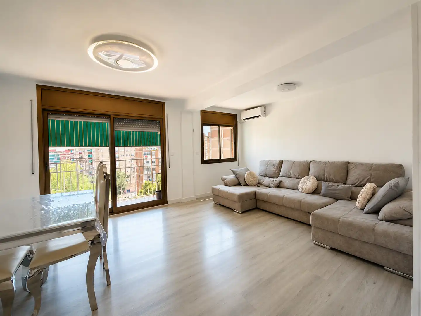 Sala de estar de Piso en venta en Badalona con Aire acondicionado y Calefacción