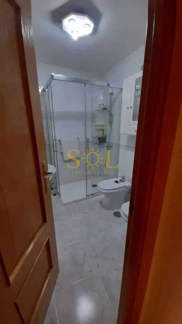 Wohnung zur Miete in Calle León Martín Granizo, La Lastra