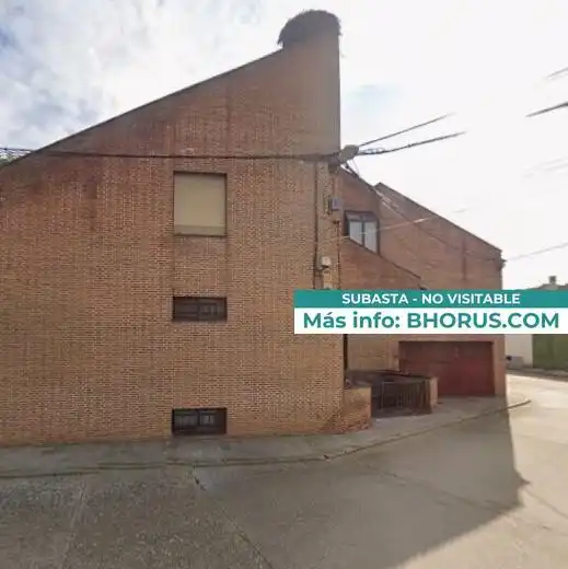 Vista exterior de Casa o xalet en venda en Soto de Cerrato  amb Jardí privat i Piscina