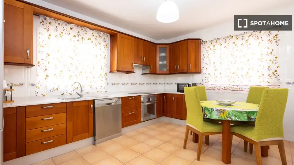 Cocina de Apartamento para compartir en El Rosario con Aire acondicionado, Terraza y Amueblado