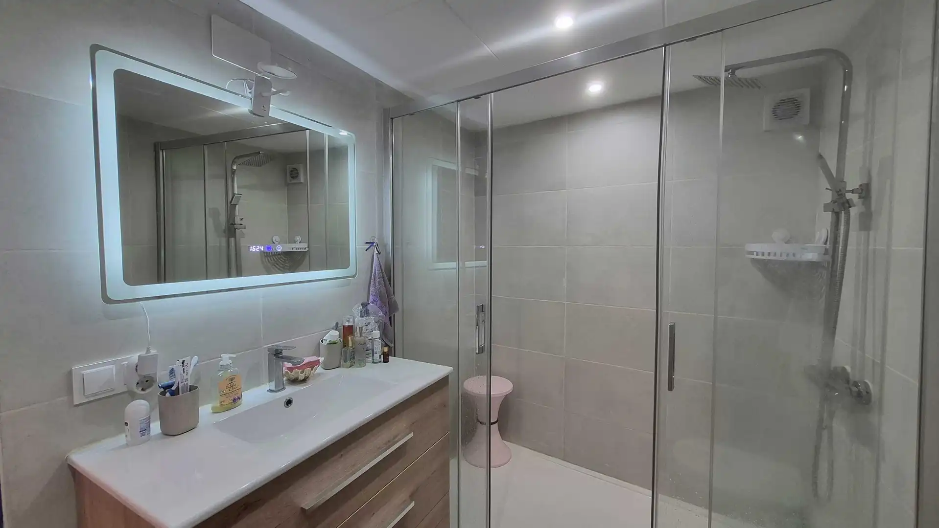 Baño de Piso en venta en L'Estartit con Terraza y Piscina comunitaria