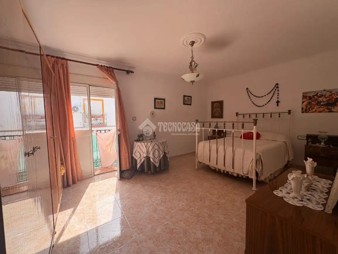Habitación de Casa adosada en venta en Ardales con Terraza, Amueblado y Balcón