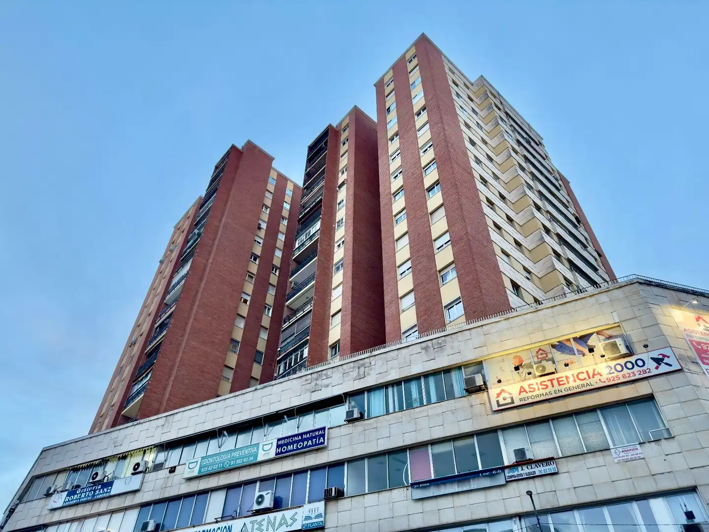Vista exterior de Piso en venta en Talavera de la Reina con Calefacción, Terraza y Trastero