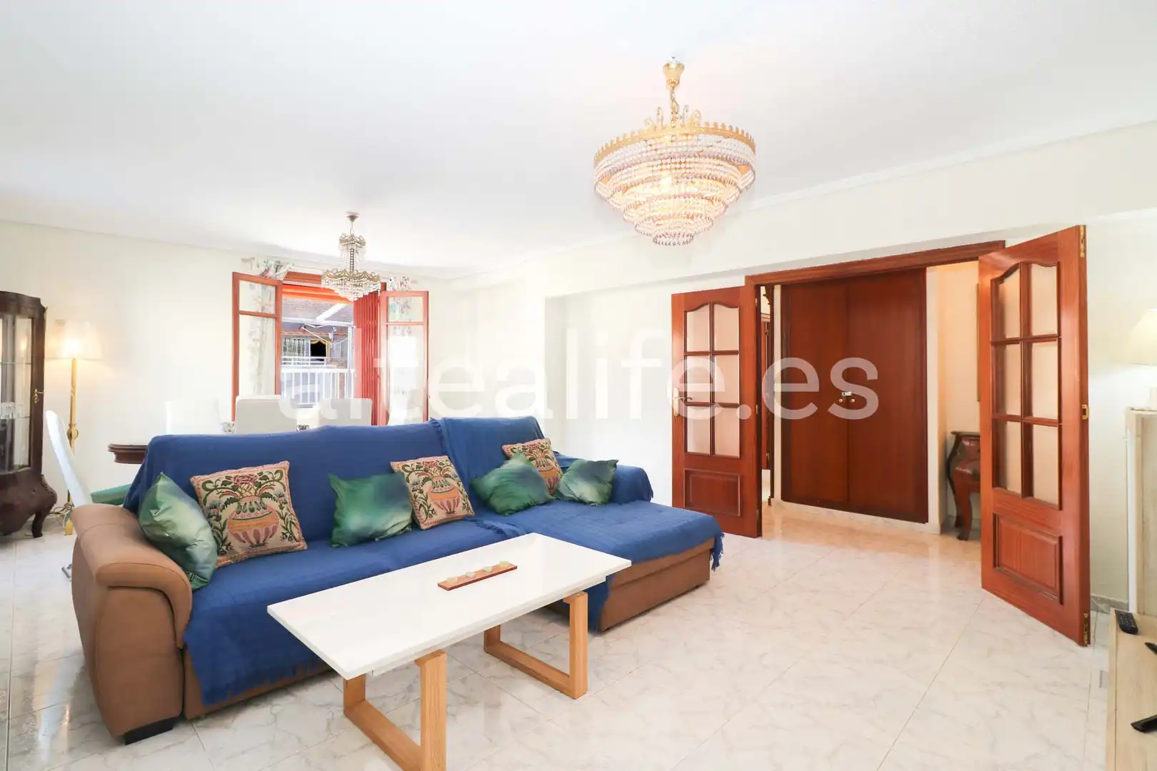 Schlafzimmer von Dachboden zum Verkauf in Benidorm mit Klimaanlage und Terrasse