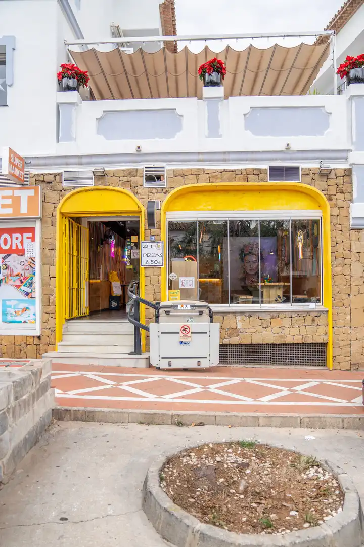 Local comercial en traspàs a Nueva Andalucía, imagen 25