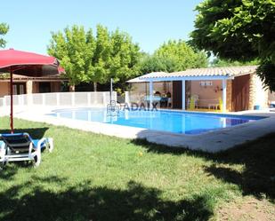 Swimming pool of Country house for sale in Argamasilla de Alba  with Air Conditioner