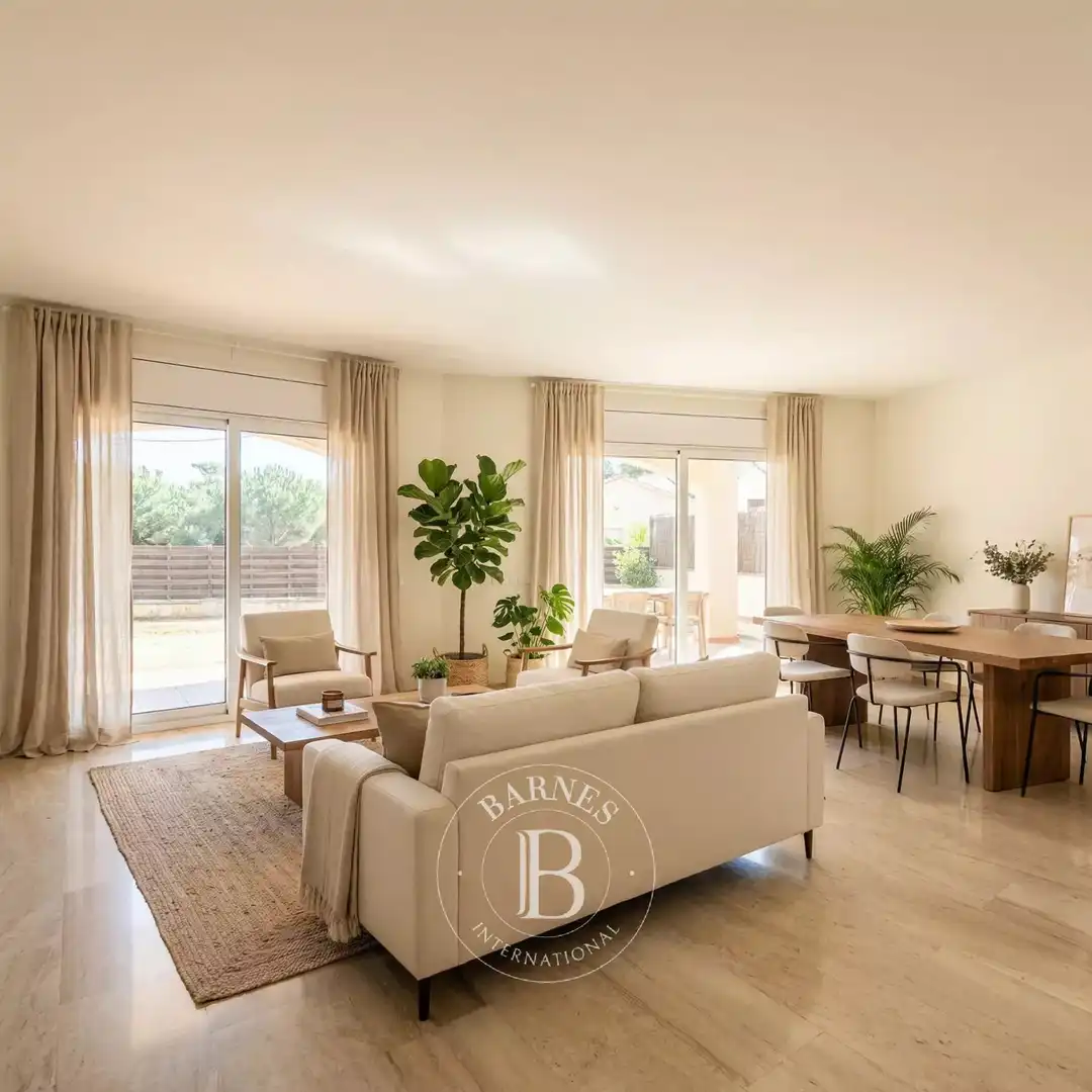 Living room of Houses for sale in Sant Pol de Mar  with Air Conditioner, Heating and Swimming Pool