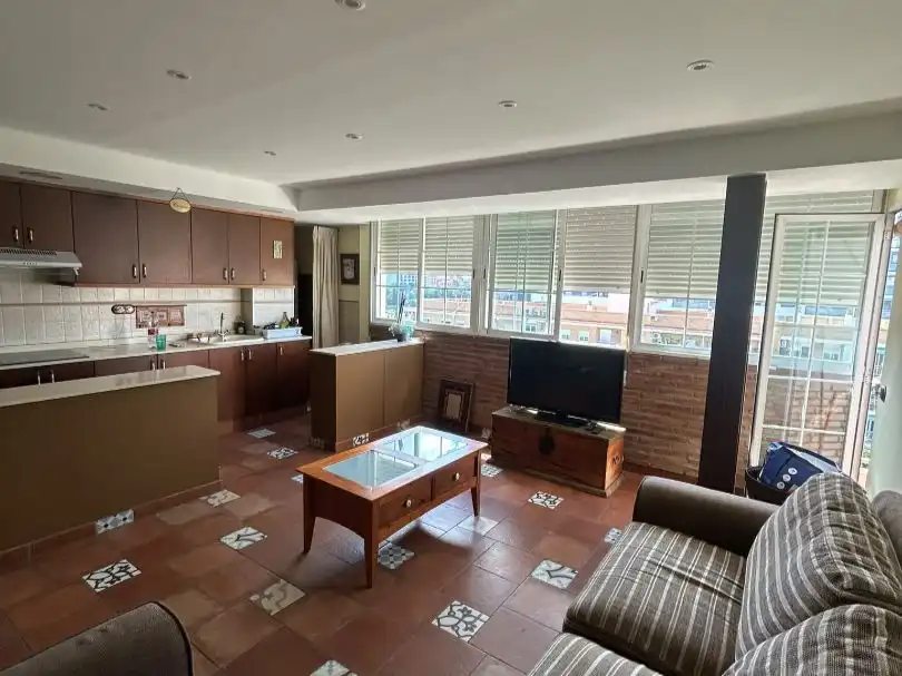 Wohnzimmer von Wohnung zur Miete in Valencia mit Klimaanlage, Heizung und Parkett