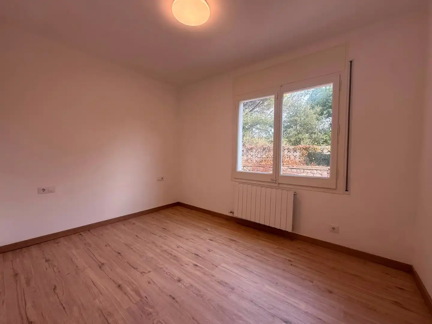 Bedroom of Houses for rent in Begues  with Heating, Private garden and Parquet flooring