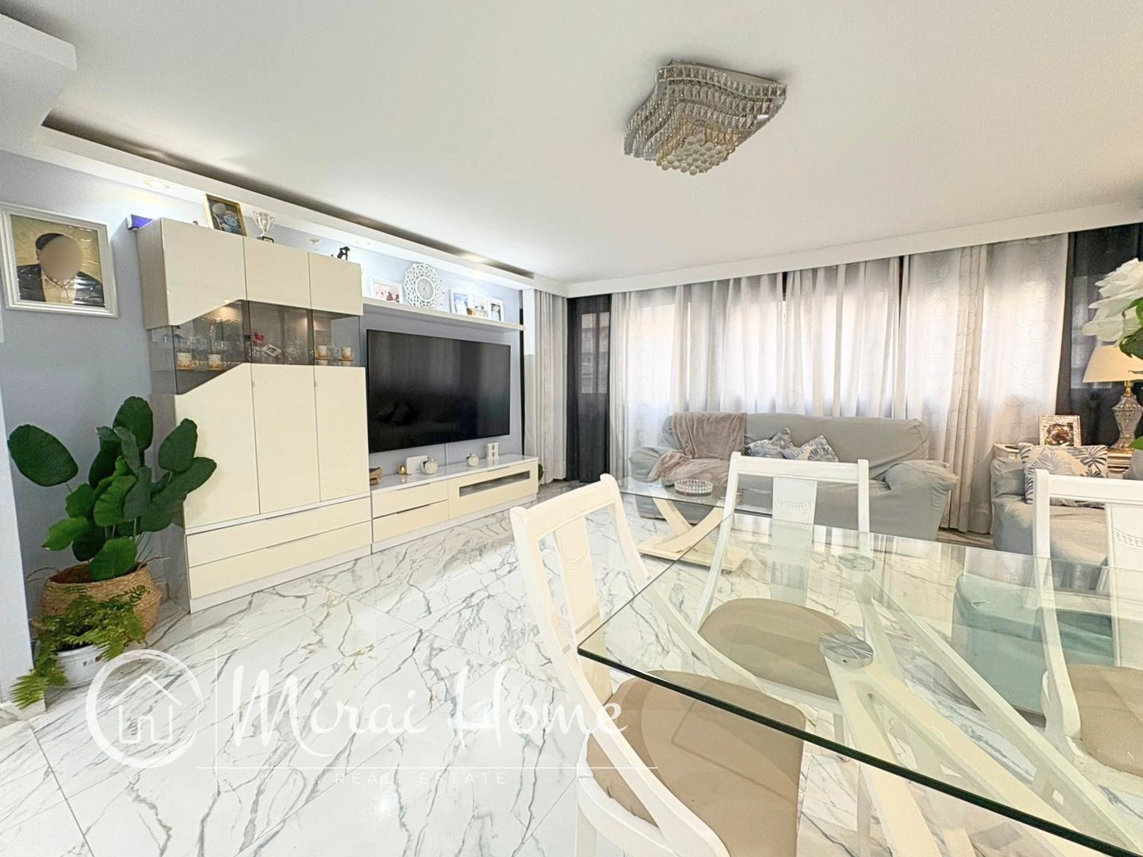 Piso en venta en La Mina