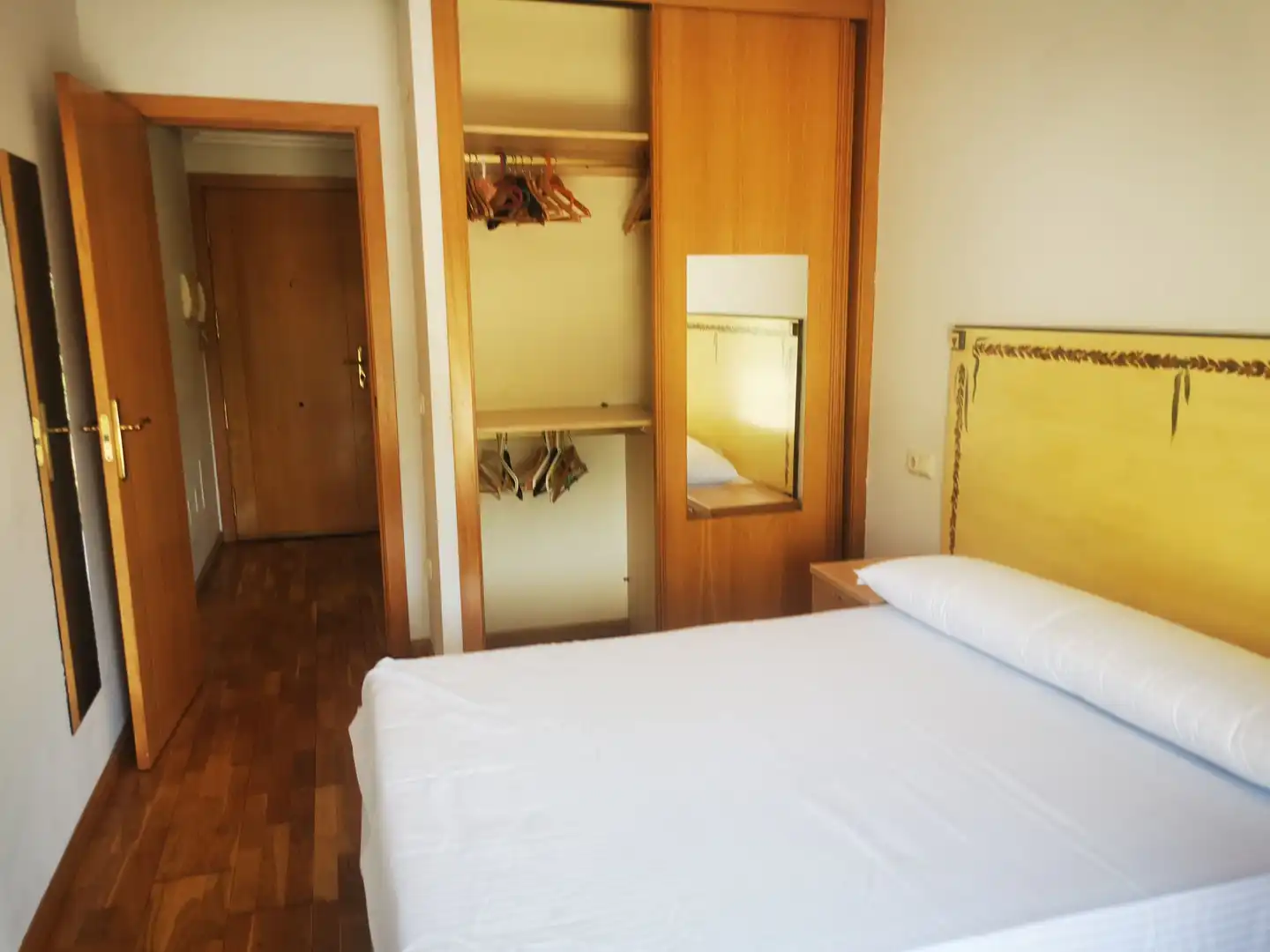 Habitación de Apartamento de alquiler en Salamanca con Calefacción, Parquet y Amueblado