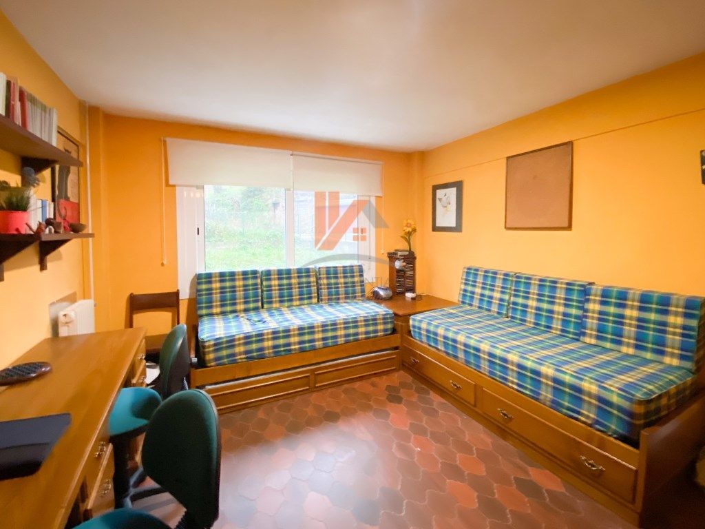 Bedroom of Apartment for sale in Santiago de Compostela   with Heating and Washing machine