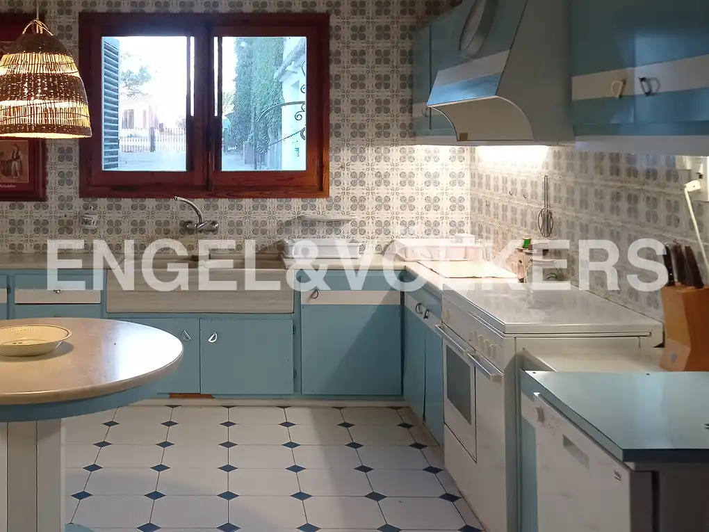 Kitchen of Houses for sale in Requena  with Heating, Private garden and Terrace