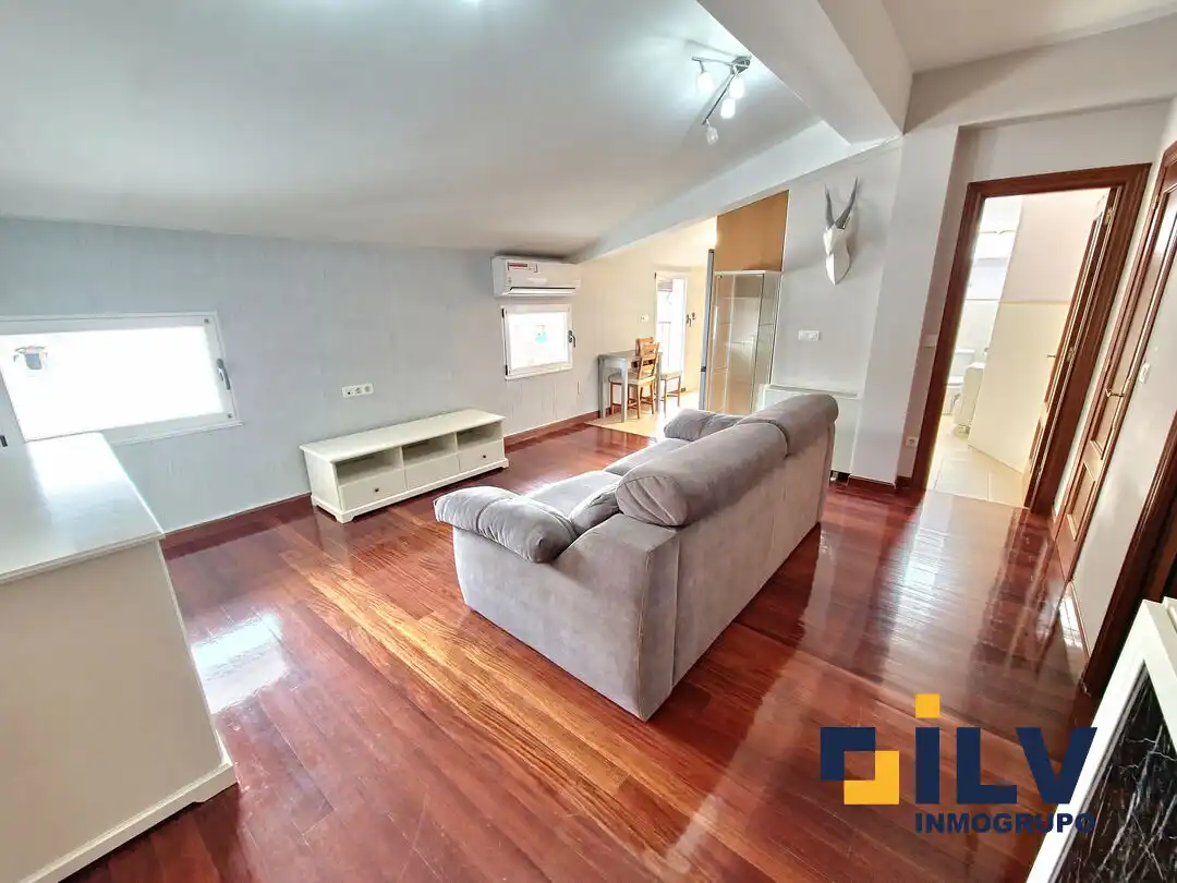 Sala de estar de Piso en venta en Portugalete con Calefacción, Amueblado y Balcón